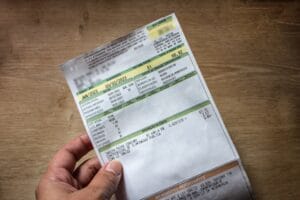 A falsa sensação de economia que muita gente ainda tem.